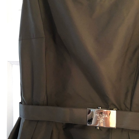 ✨SALE✨Prada dress with belt ✨SALE✨ - Picture 5 of 9